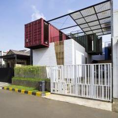 Container for Urban Living by Atelier Riri