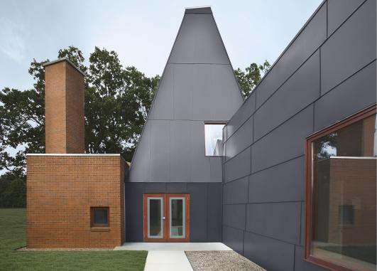 Frank Gehry’s Winton Guest House at Auction with Wright