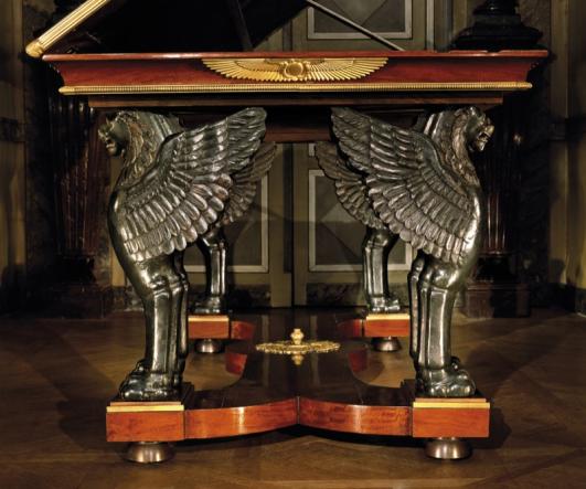 Steinitz Paris: ''Rack and pinion'' desk- table from the collections of the ''Villa Reatle'' in Martia, Italy, the residence of Elisa Baciocchi, sister of Napoleon I, Princ by Jacob Brothers 1800